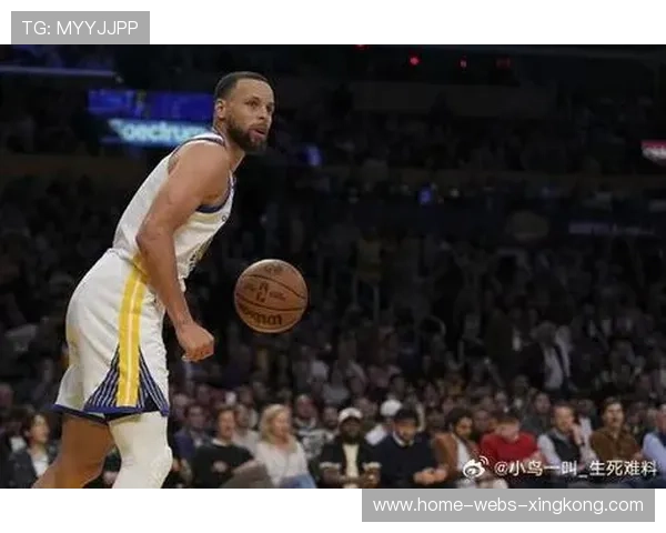 库里外线三分接连命中，勇士再次打出一波流